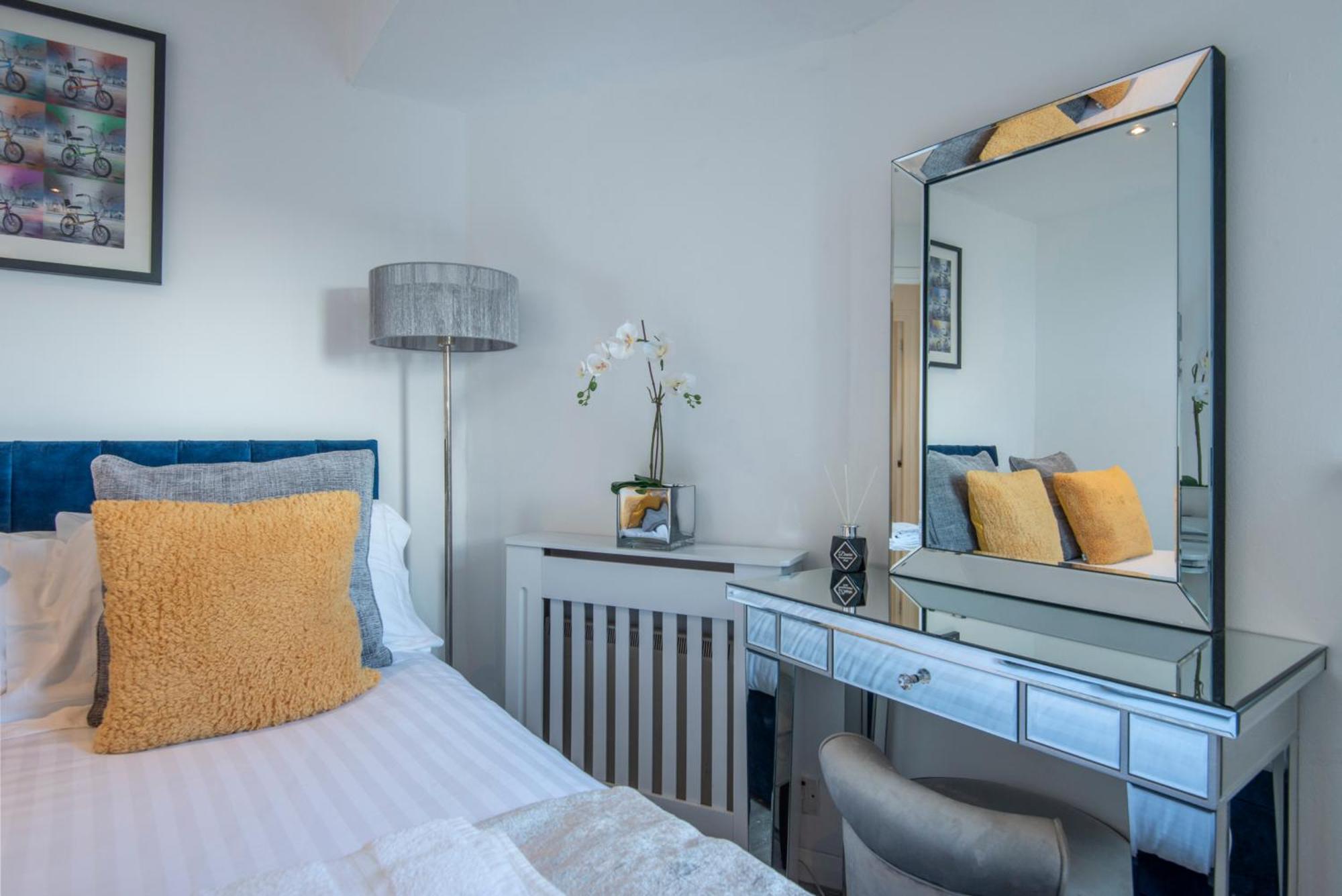 2 Bed Town House With Garden In Hackney, London Apartment Exterior photo